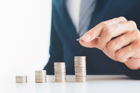 是注册有限责任公司好 还是注册股份公司好呢？